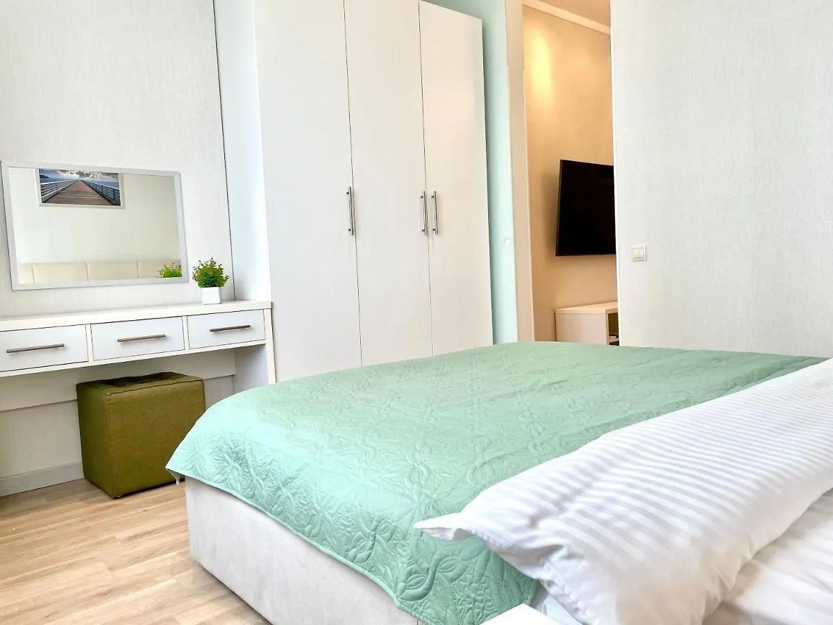 Navit Luxury Apartments With Breakfast Near The Railway Station, The City Center And The Park Kyiv
