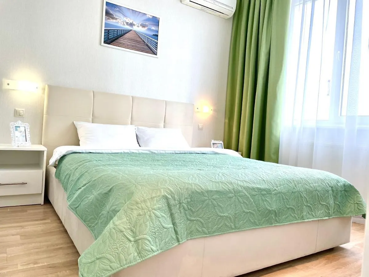 Navit Luxury Apartments With Breakfast Near The Railway Station, The City Center And The Park Kyiv