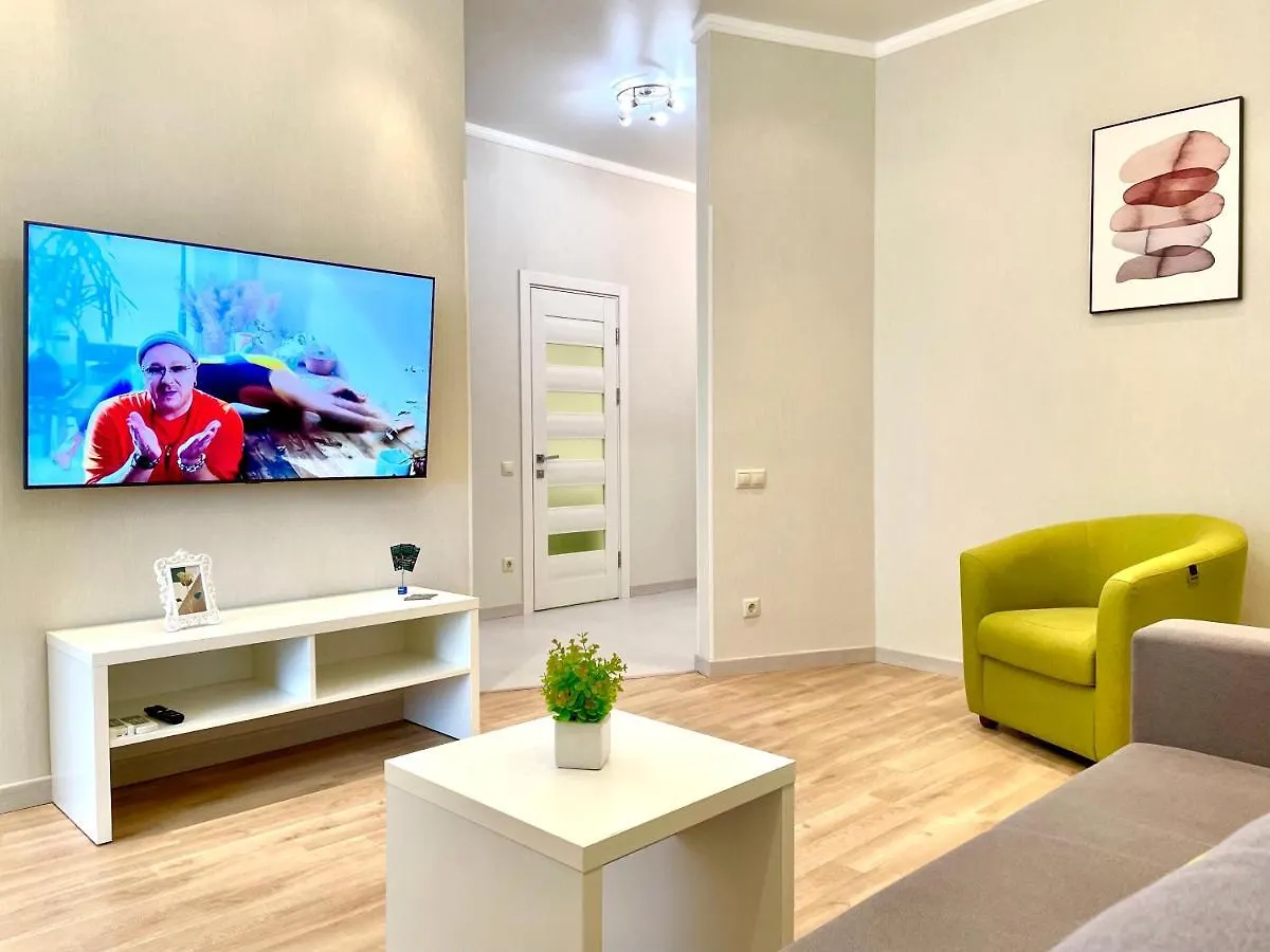 Navit Luxury Apartments With Breakfast Near The Railway Station, The City Center And The Park Kyiv