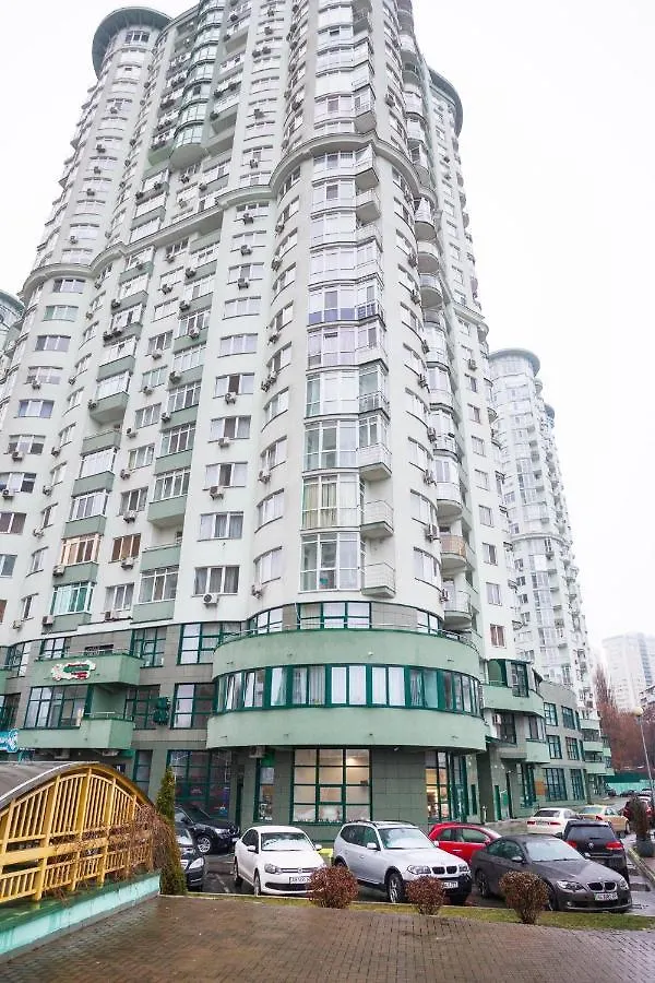 Navit Luxury Apartments With Breakfast Near The Railway Station, The City Center And The Park Kyiv