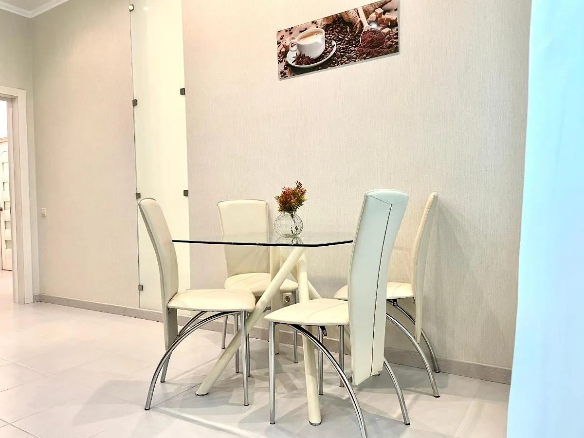 Navit Luxury Apartments With Breakfast Near The Railway Station, The City Center And The Park Kyiv