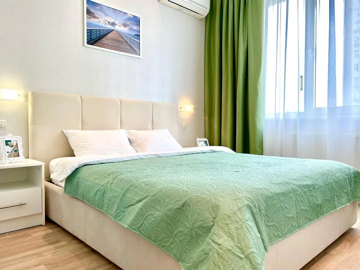 Navit Luxury Apartments With Breakfast Near The Railway Station, The City Center And The Park location