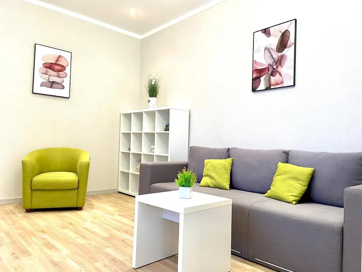 Navit Luxury Apartments With Breakfast Near The Railway Station, The City Center And The Park Kyjev
