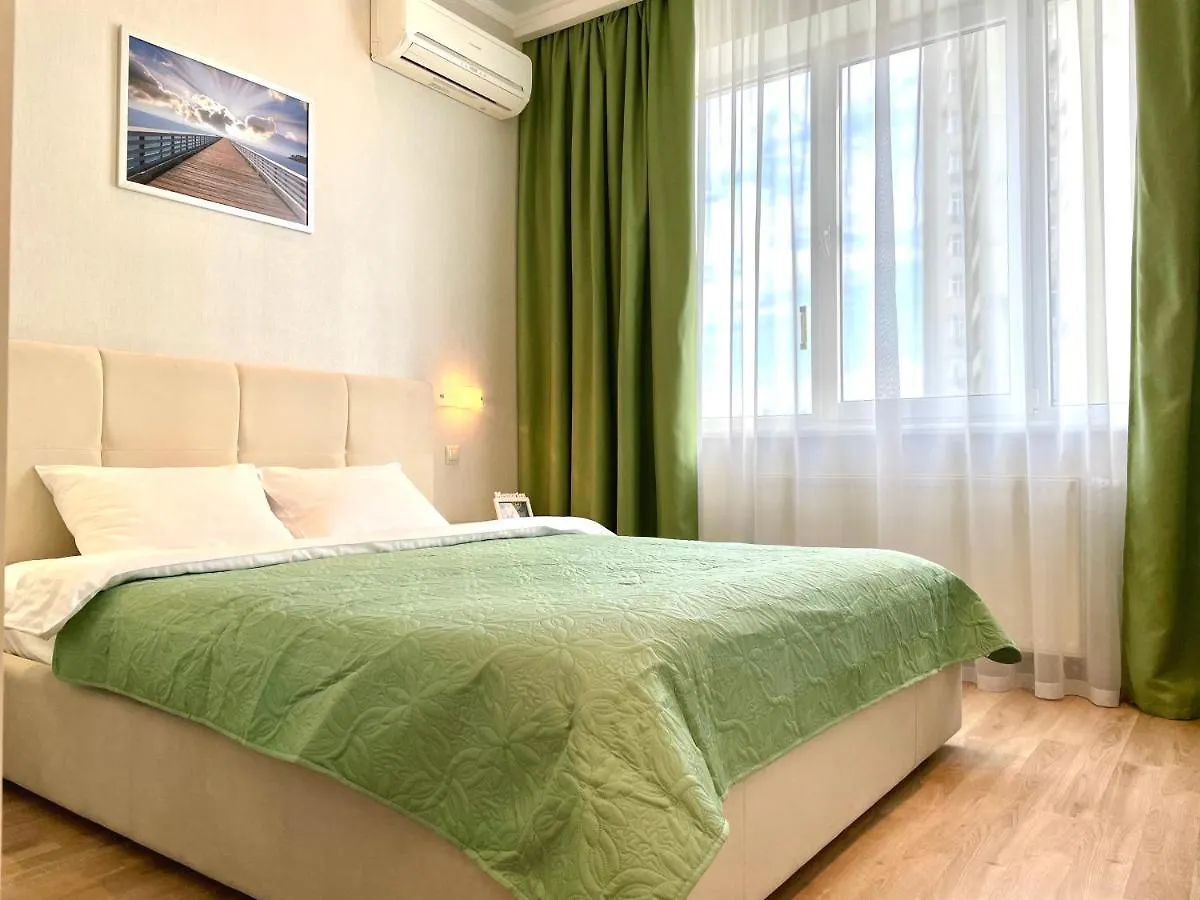 Navit Luxury Apartments With Breakfast Near The Railway Station, The City Center And The Park Kyjev